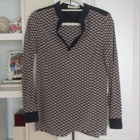 Tory Burch Silk Tunic in Navy/Beige Geo - Picture 2 of 8